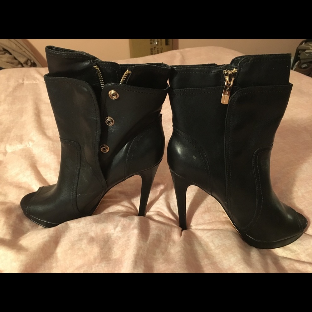 BCBG LEATHER  GAVIN BOOTIE